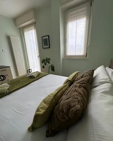 Dama In Tremezzina *