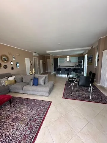 Апартаменты Dama In Tremezzina Лено