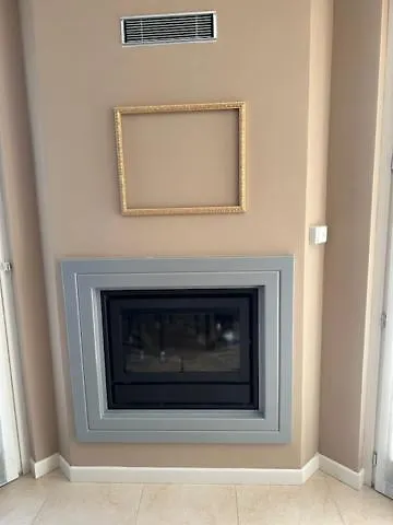 Dama In Tremezzina Lenno