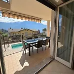 Dama In Tremezzina *