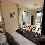 Dama In Tremezzina Apartment *