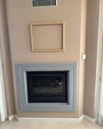 Dama In Tremezzina لينّو