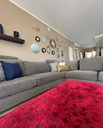 Dama In Tremezzina Apartment