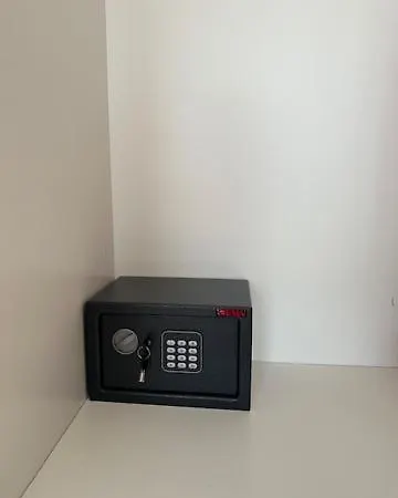 Dama In Tremezzina Lenno